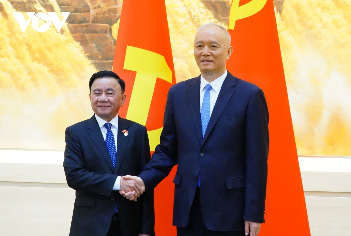 Thường trực Ban Bí thư hội đàm với Chánh Văn phòng TƯ Đảng Cộng sản Trung Quốc